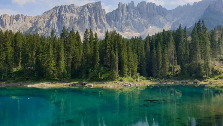 lago-di-carezza-dolomitas